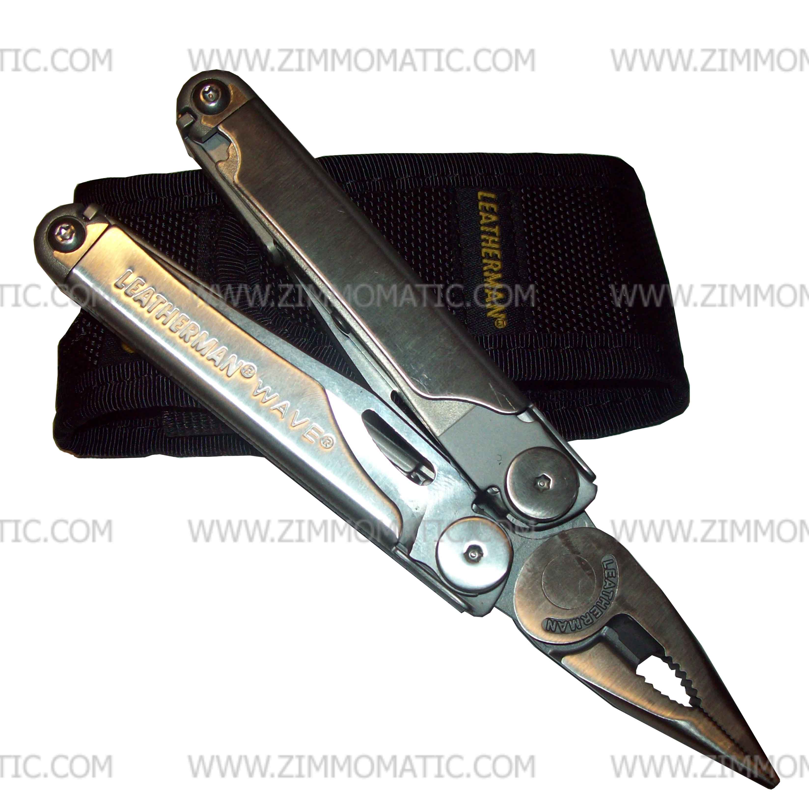 Leatherman wave multi-tool, includes 4 knife blades and a screwdriver combo